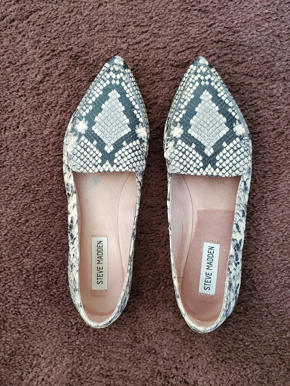 Steve Madden Women's Snake-Print Pointed Toe Flats Size 8.5